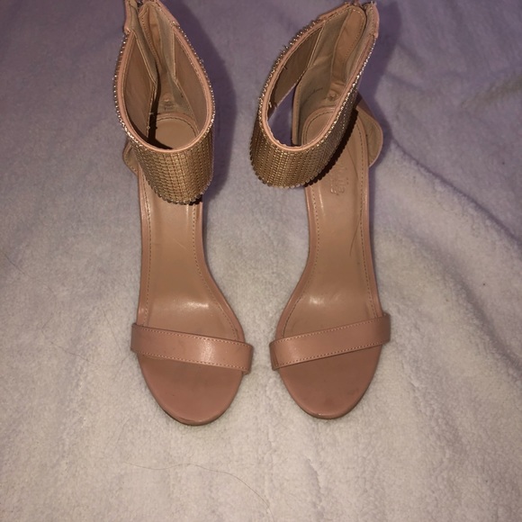 Nude Thin Heel Gold Cuff Ankle Heel✨ - Picture 2 of 3